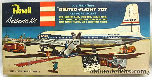 Revell 1/122 DC-7 United Flight 707 Airport Set - 'S' Kit, H220-198 plastic model kit